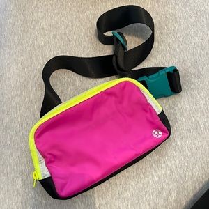 Lululemon belt bag